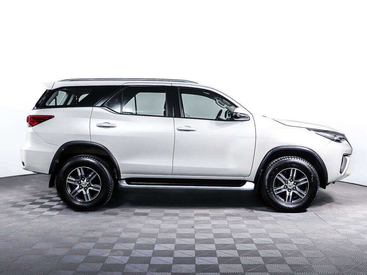 Купить Toyota Fortuner, 2019, 59 150 км, фото №4