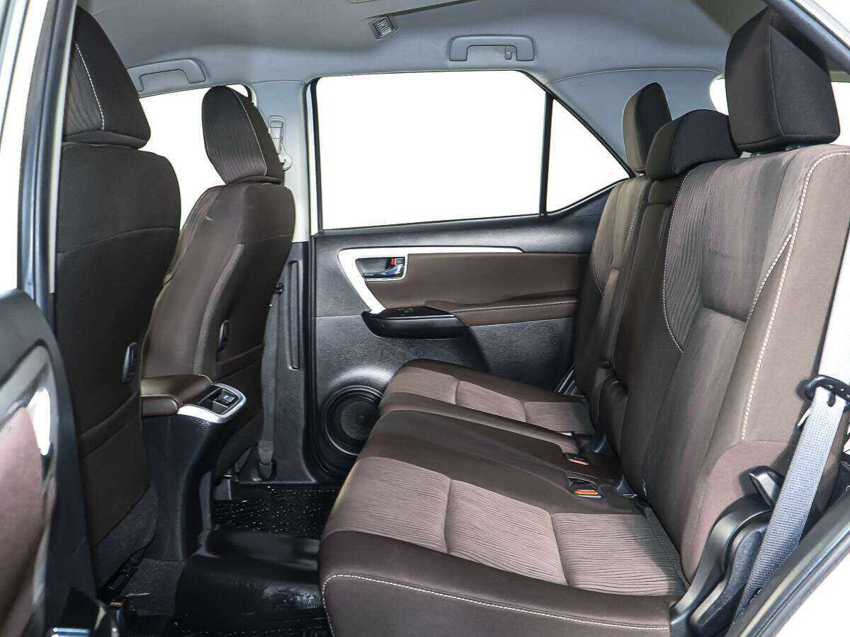Купить Toyota Fortuner, 2019, 59 150 км, фото №10