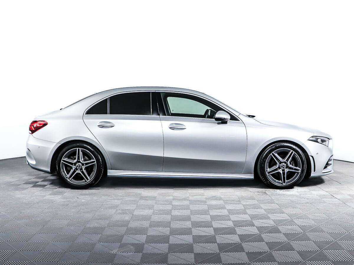 Купить Mercedes-Benz A-Класс 200, 2019, 43 180 км, фото №4