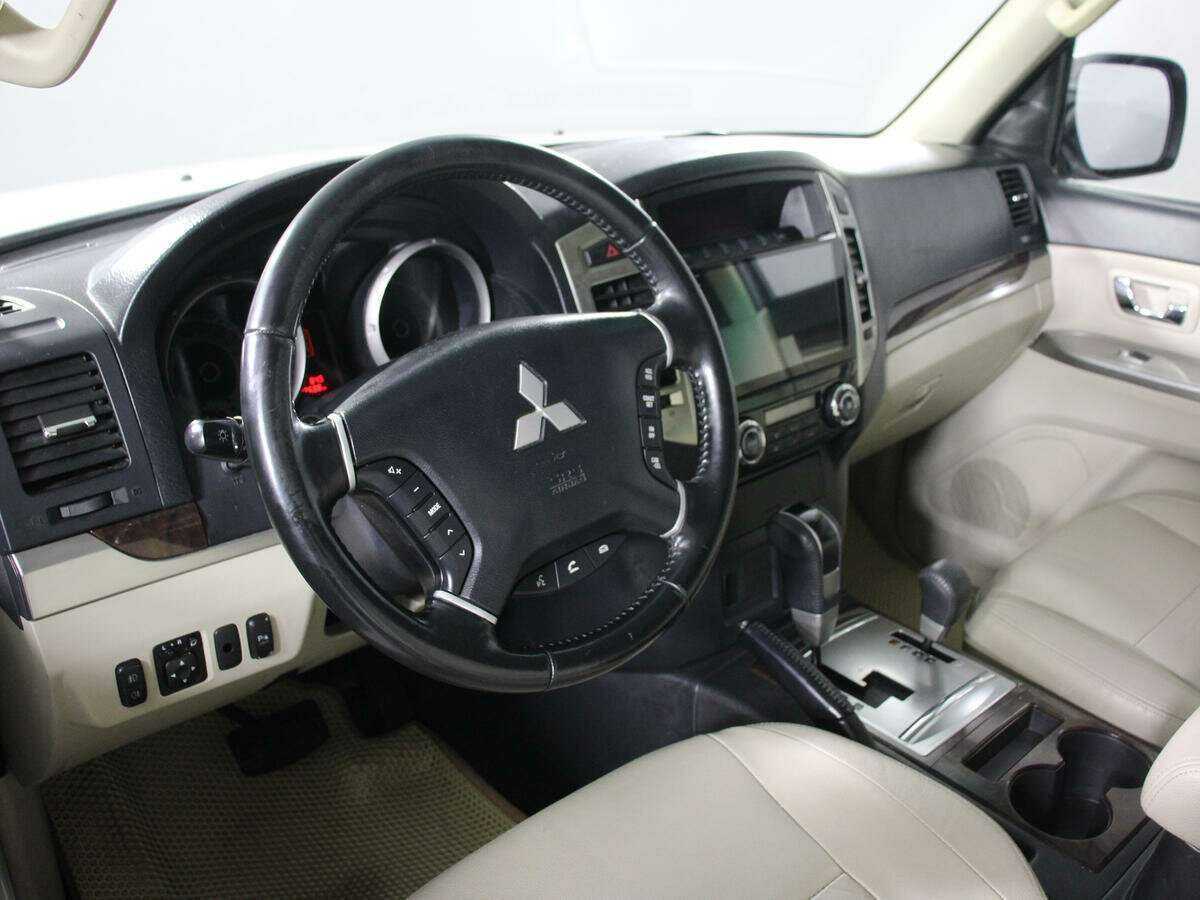 Купить Mitsubishi Pajero, 2017, 92 686 км, фото №14