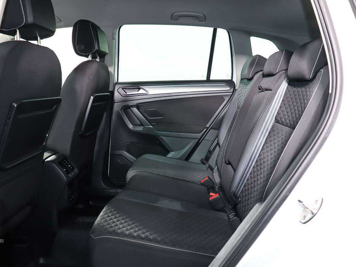 Купить Volkswagen Tiguan, 2018, 75 680 км, фото №10