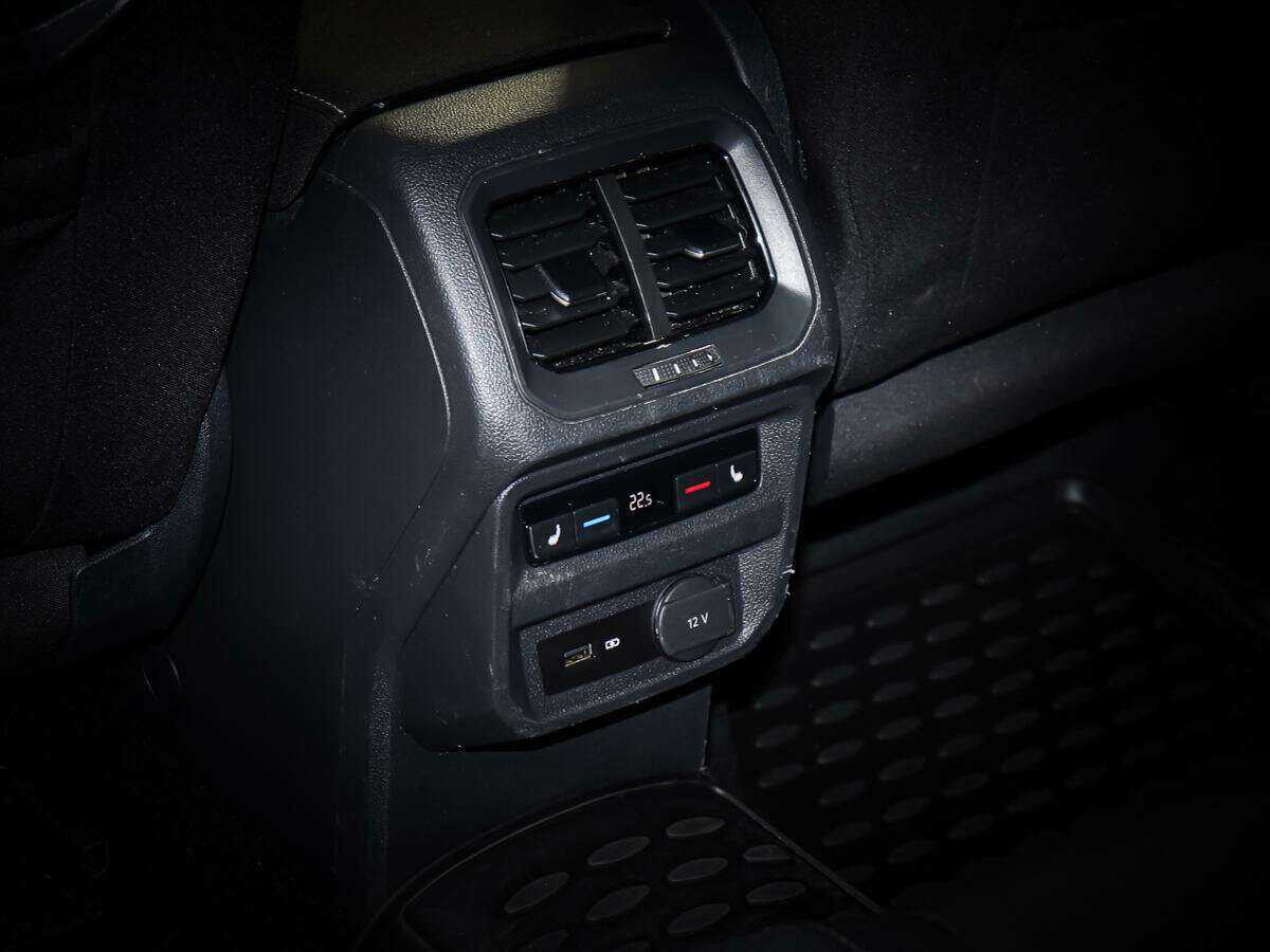 Купить Volkswagen Tiguan, 2018, 75 680 км, фото №18