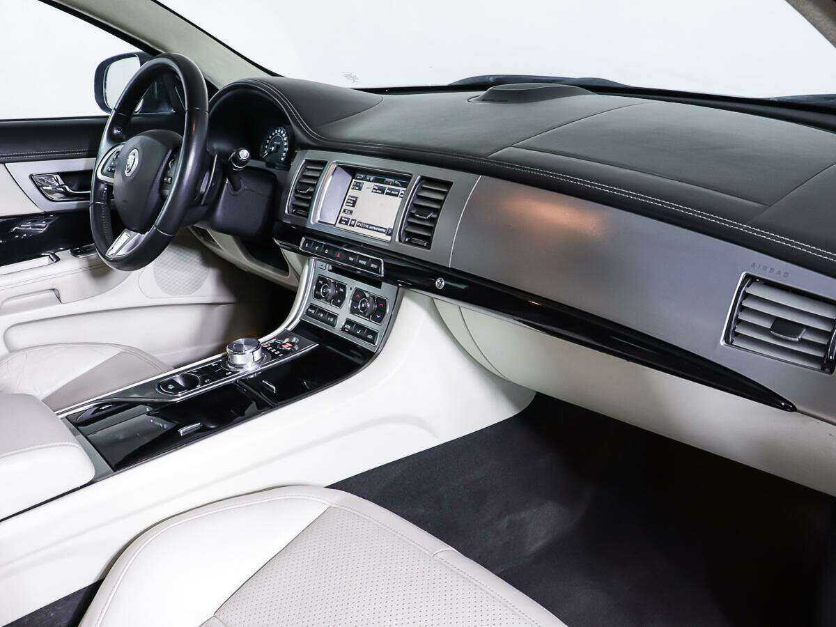 Купить Jaguar XF, 2012, 131 996 км, фото №9