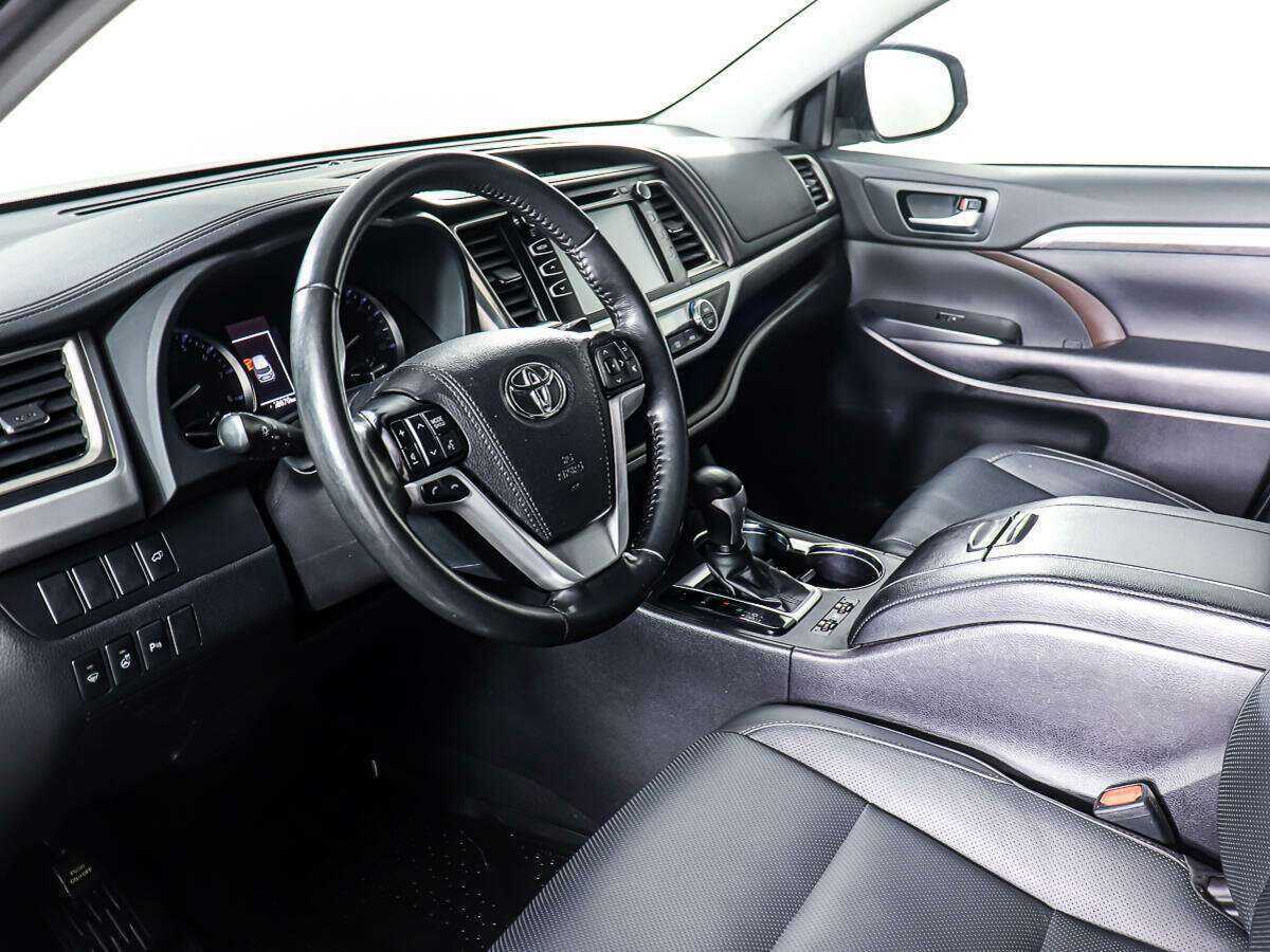 Купить Toyota Highlander, 2019, 68 670 км, фото №14