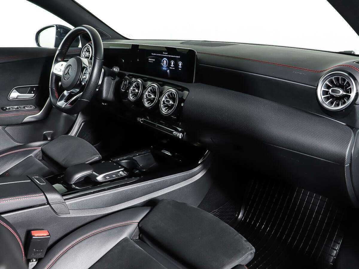 Купить Mercedes-Benz CLA 200, 2020, 38 646 км, фото №9