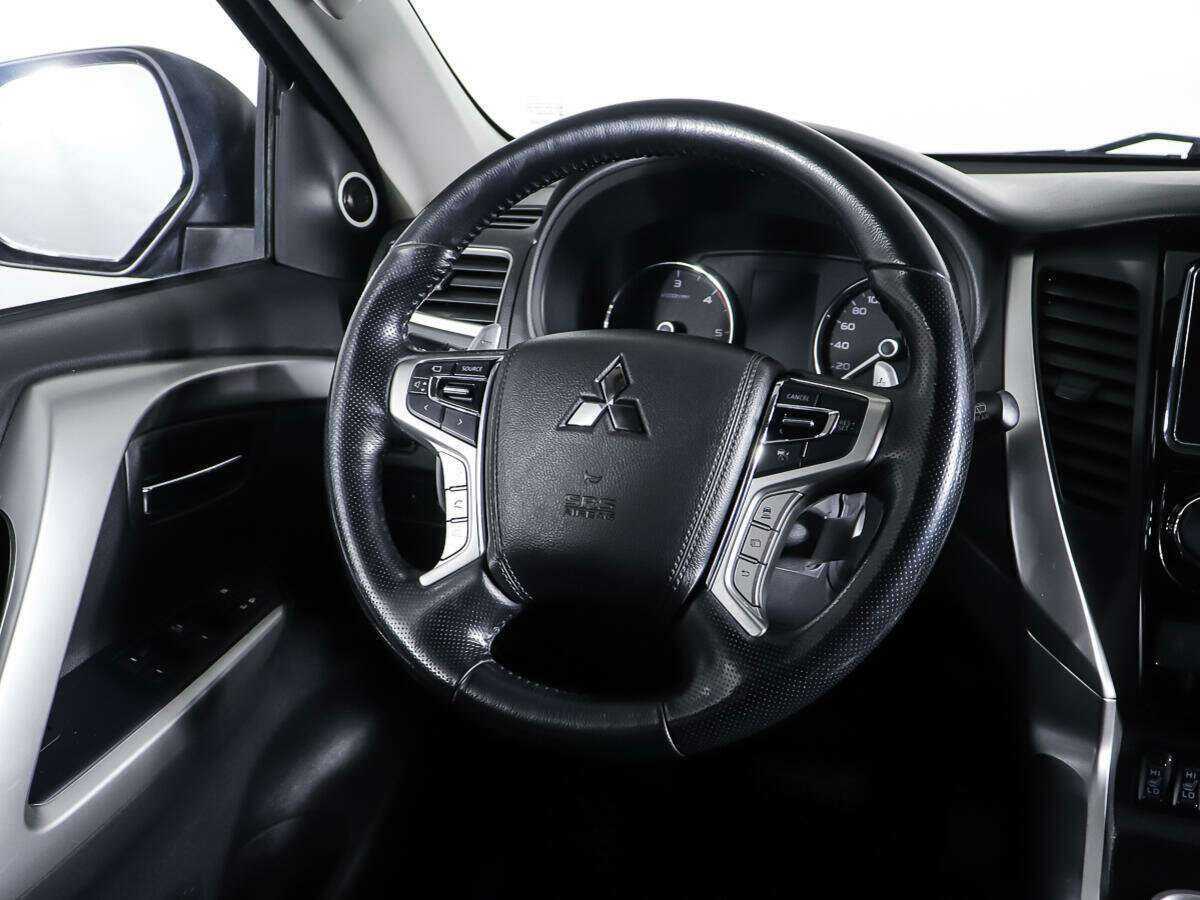 Купить Mitsubishi Pajero Sport, 2019, 65 600 км, фото №17