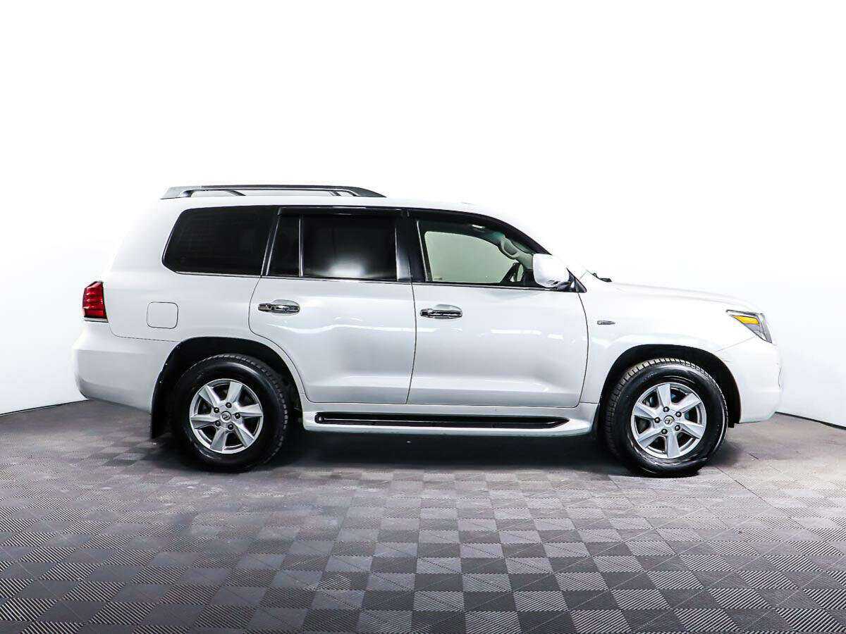 Купить Lexus LX 570, 2011, 124 908 км, фото №4