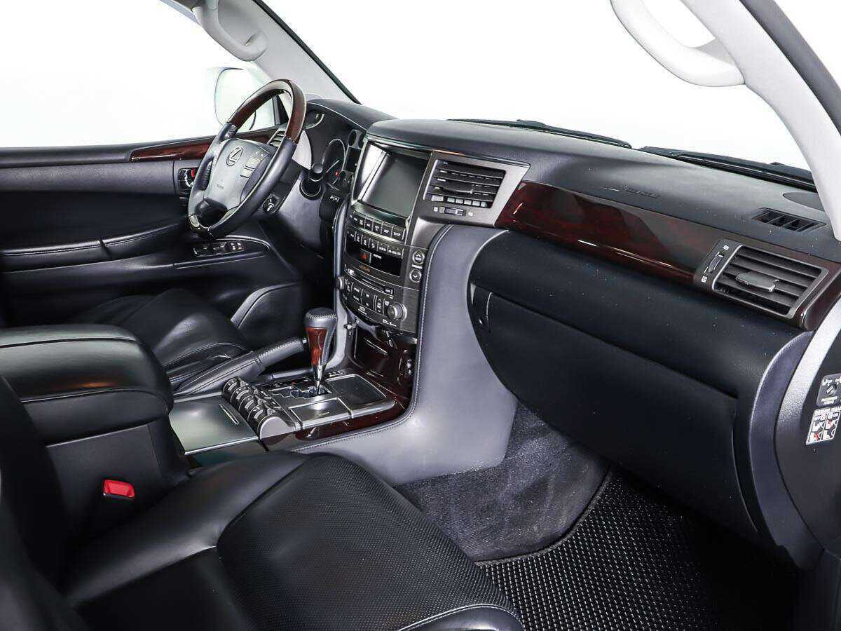 Купить Lexus LX 570, 2011, 124 908 км, фото №8