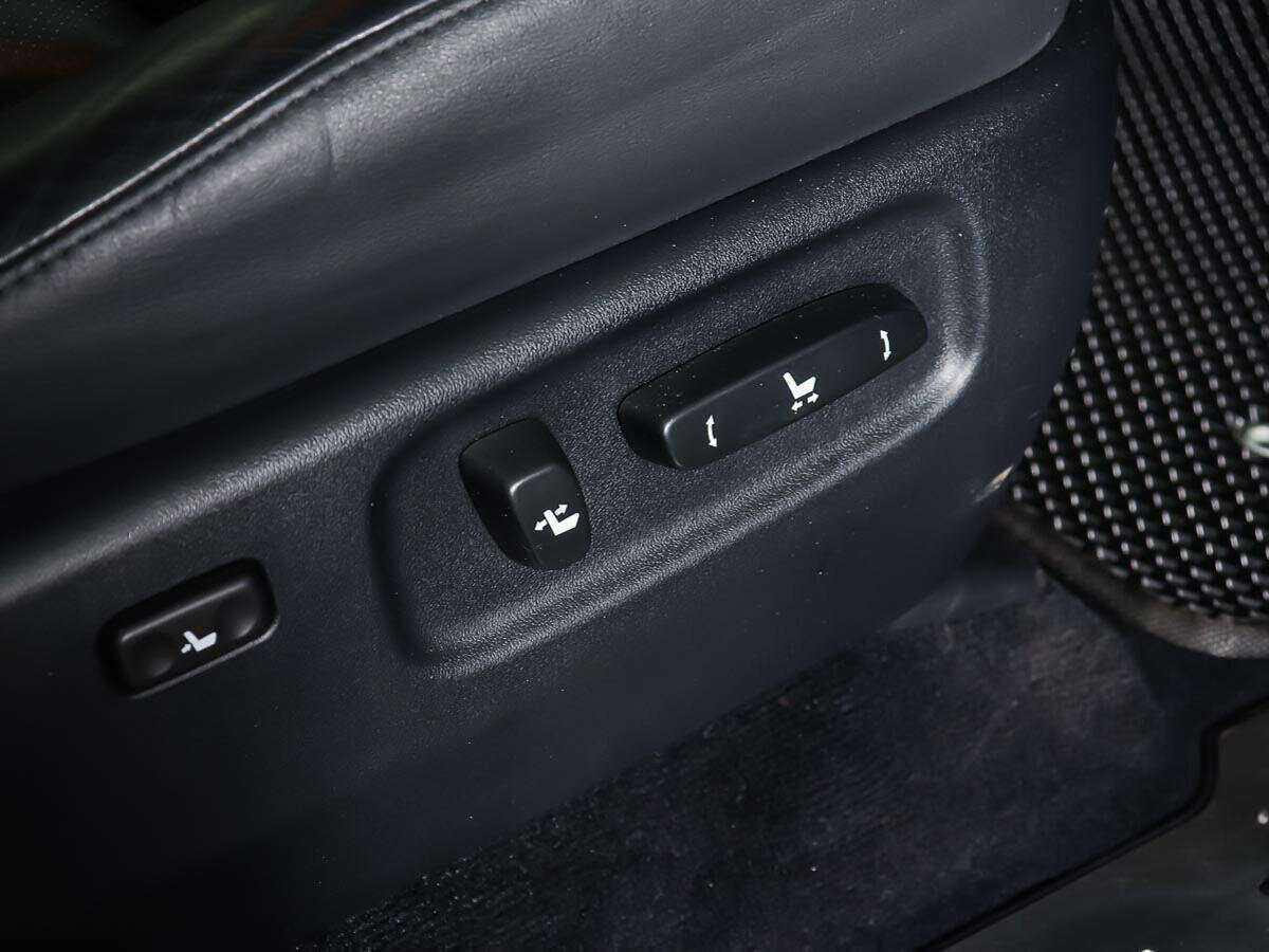 Купить Lexus LX 570, 2011, 124 908 км, фото №17