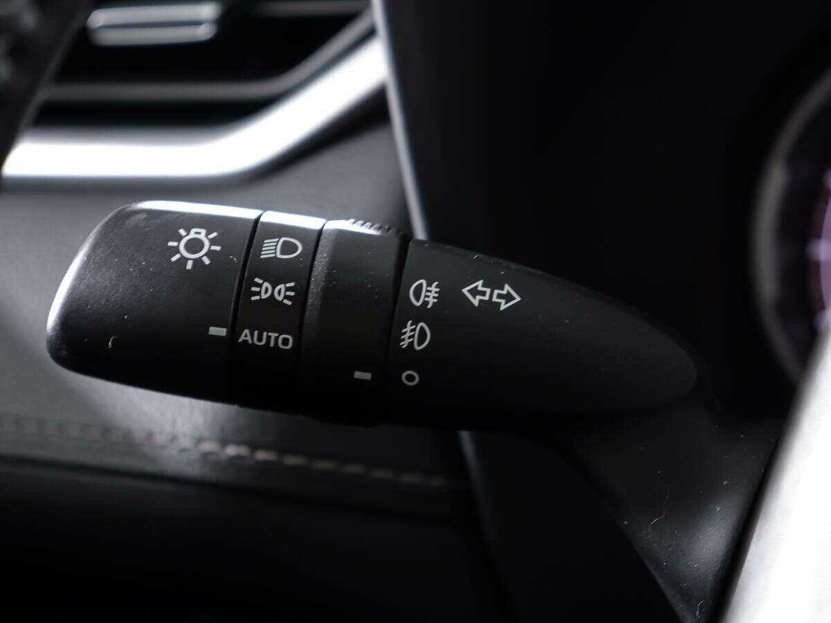 Купить Toyota RAV4, 2019, 40 690 км, фото №18