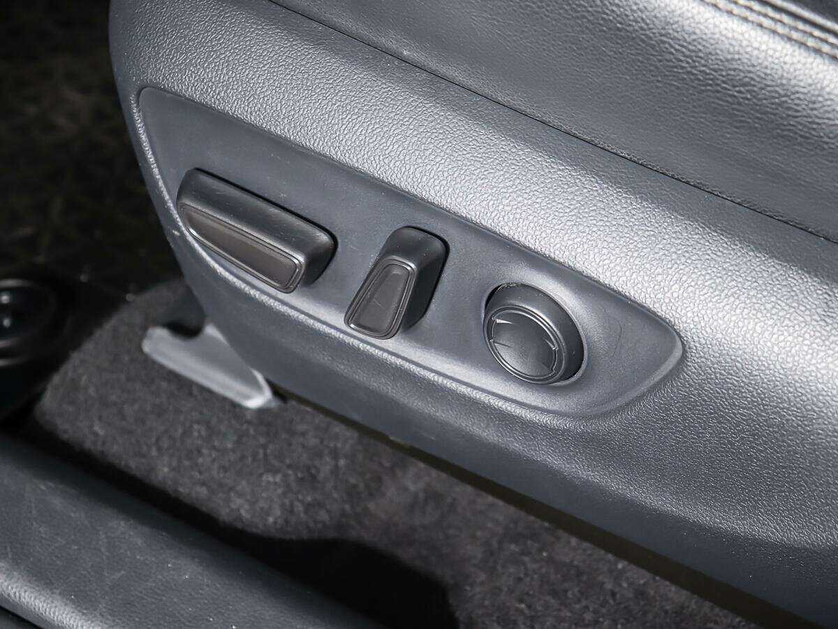 Купить Toyota RAV4, 2021, 49 100 км, фото №14