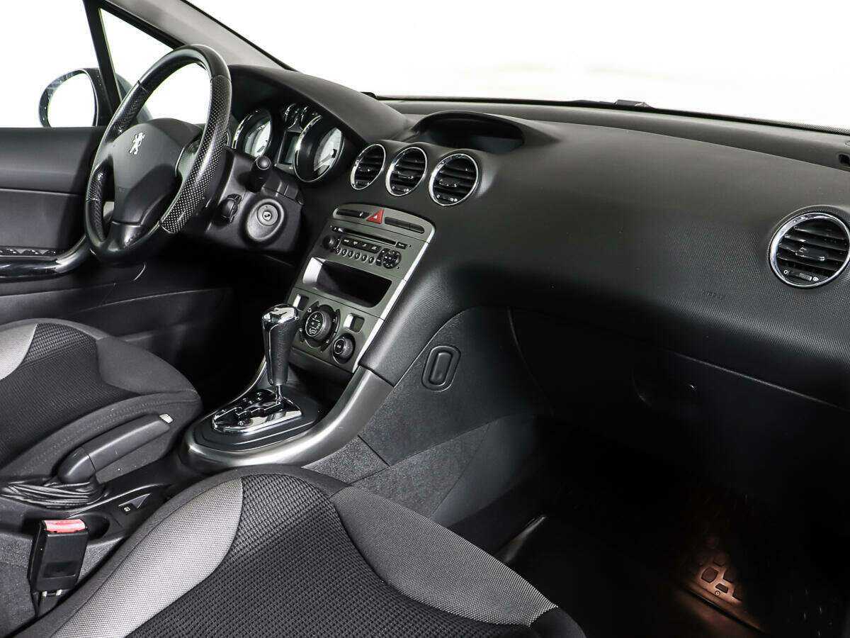 Купить Peugeot 308, 2010, 143 391 км, фото №8