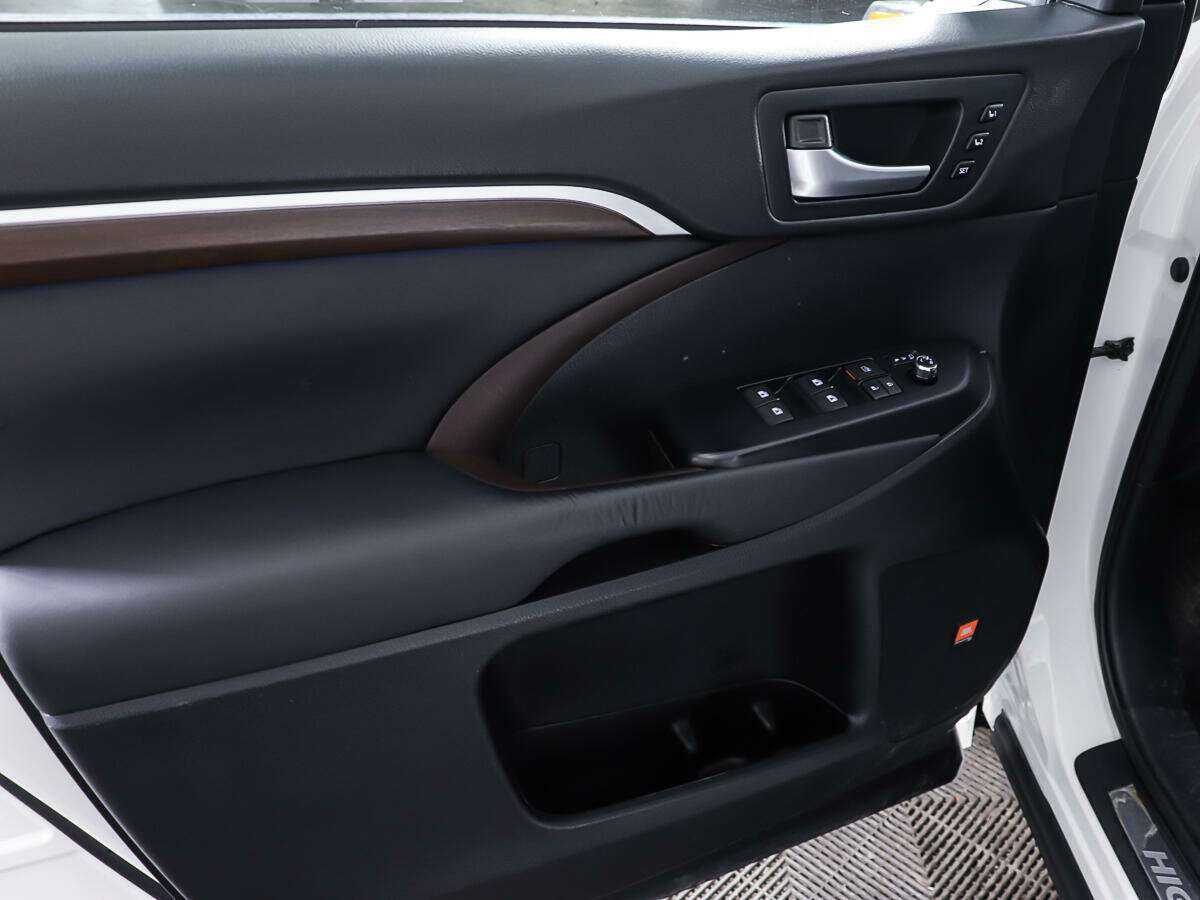 Купить Toyota Highlander, 2015, 21 401 км, фото №19