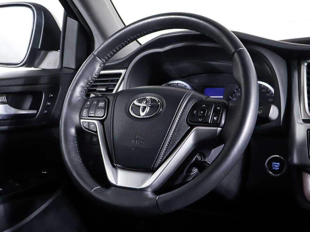 Купить Toyota Highlander, 2014, 61 390 км, фото №17