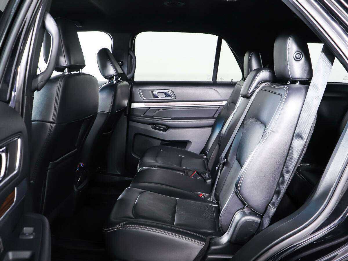 Купить Ford Explorer, 2018, 121 019 км, фото №10