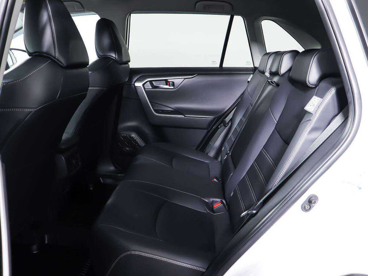 Купить Toyota RAV4, 2021, 18 082 км, фото №10