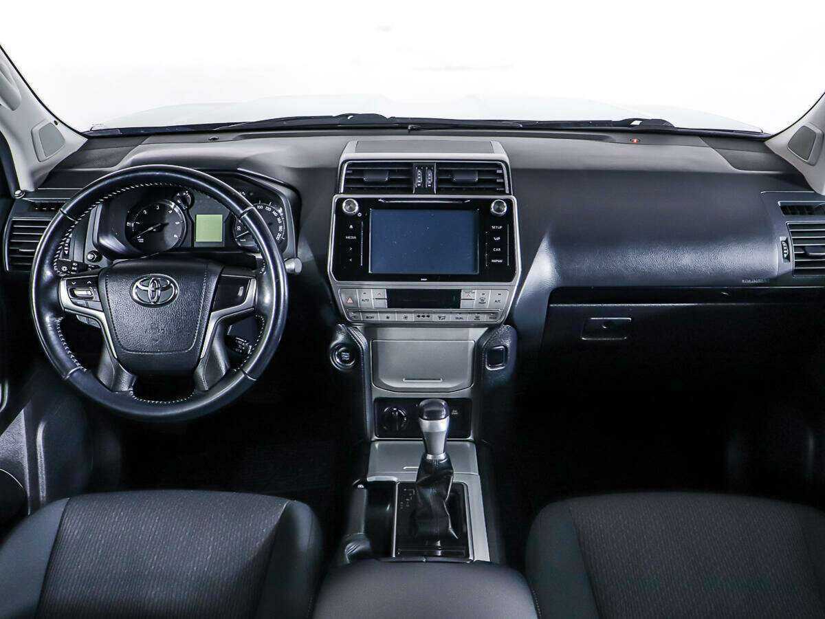 Купить Toyota Land Cruiser Prado, 2017, 77 661 км, фото №11