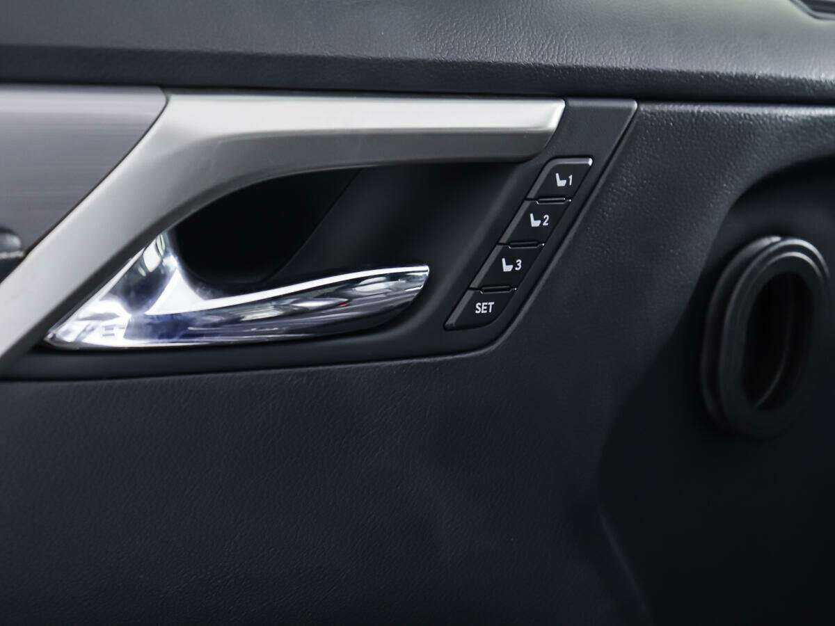 Купить Lexus RX 200t, 2016, 109 177 км, фото №19