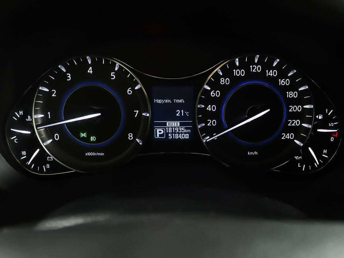 Купить Infiniti QX80, 2014, 181 928 км, фото №14