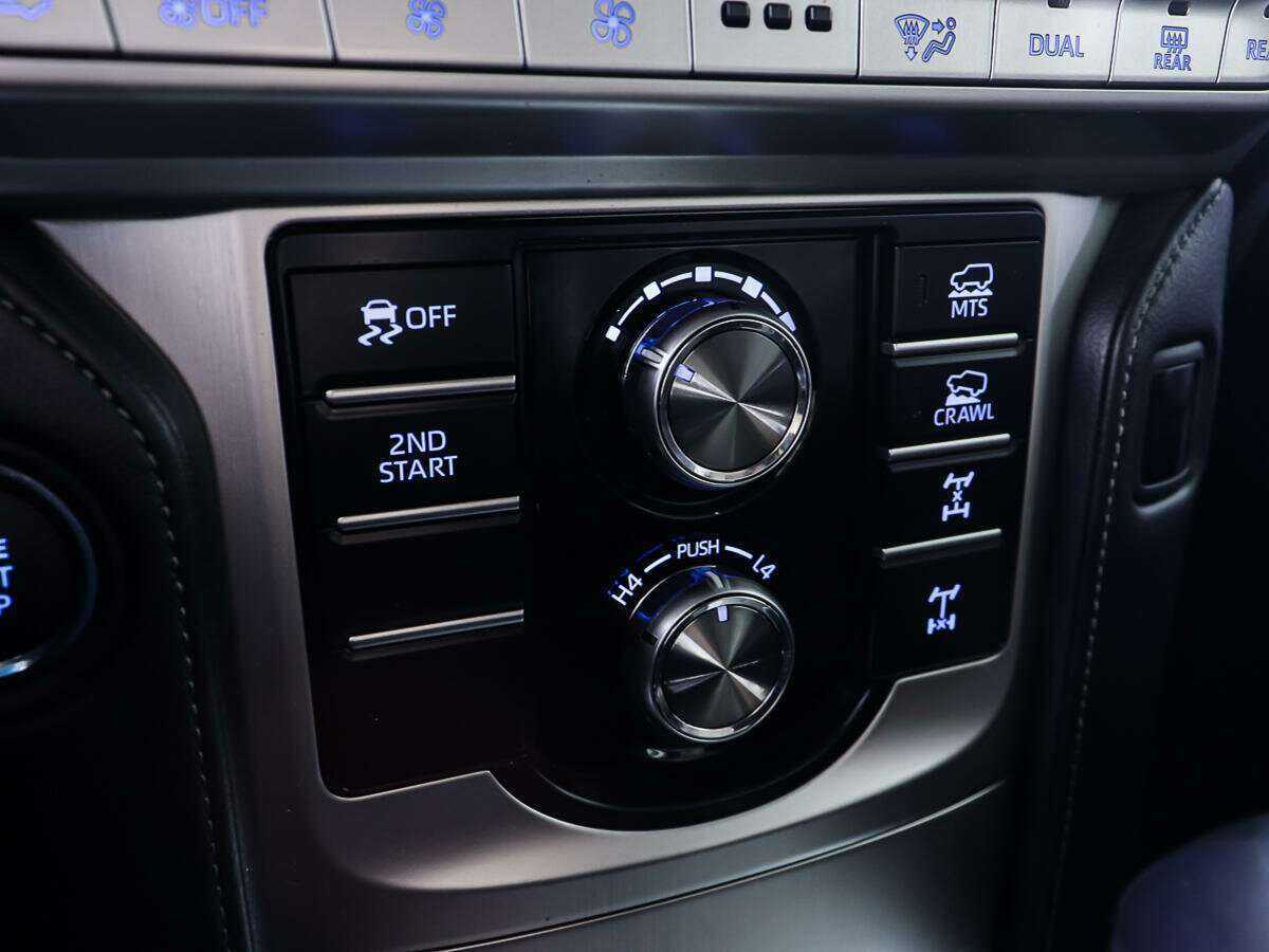 Купить Toyota Land Cruiser Prado, 2017, 119 148 км, фото №19