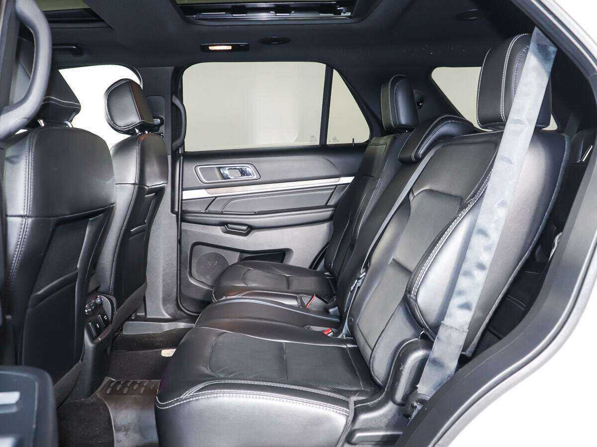Купить Ford Explorer, 2017, 120 000 км, фото №10