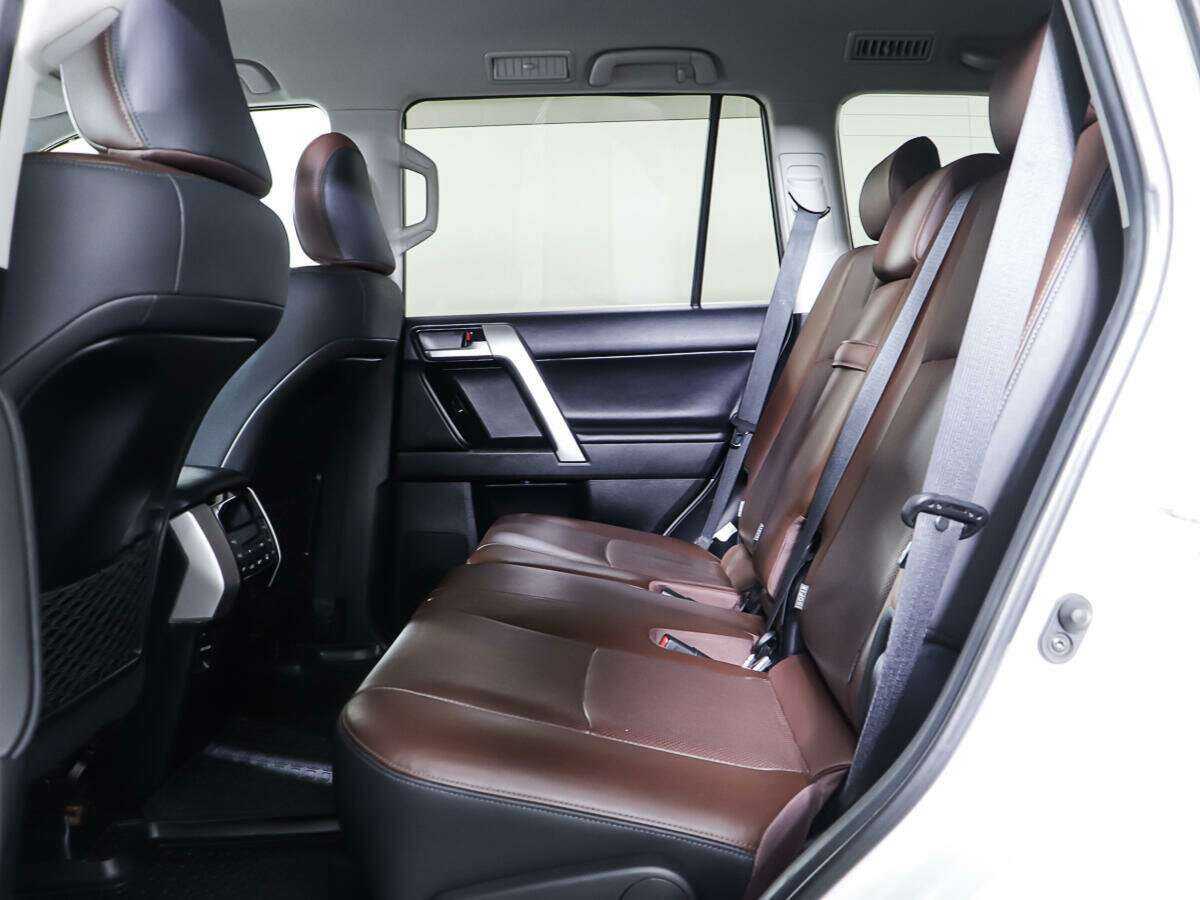 Купить Toyota Land Cruiser Prado, 2017, 77 000 км, фото №9
