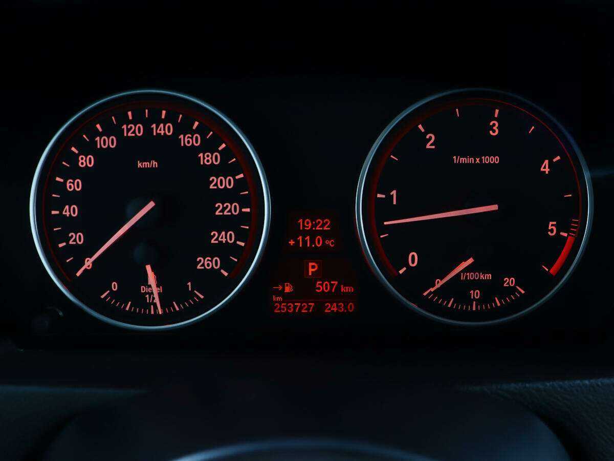 Купить BMW X5 35d, 2010, 253 726 км, фото №14