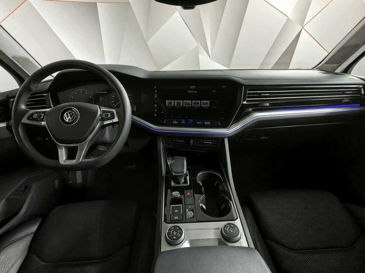 Купить Volkswagen Touareg, 2019, 72 000 км, фото №10