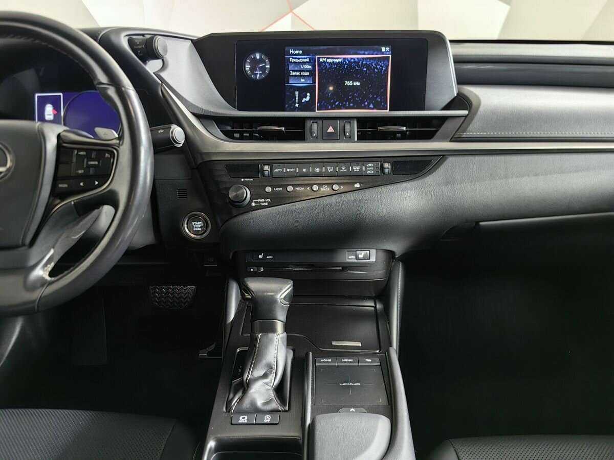 Купить Lexus ES 200, 2019, 96 750 км, фото №11