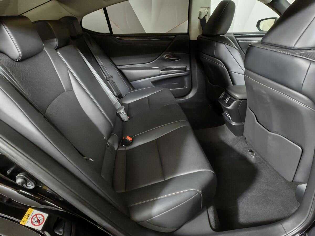 Купить Lexus ES 200, 2019, 96 750 км, фото №12