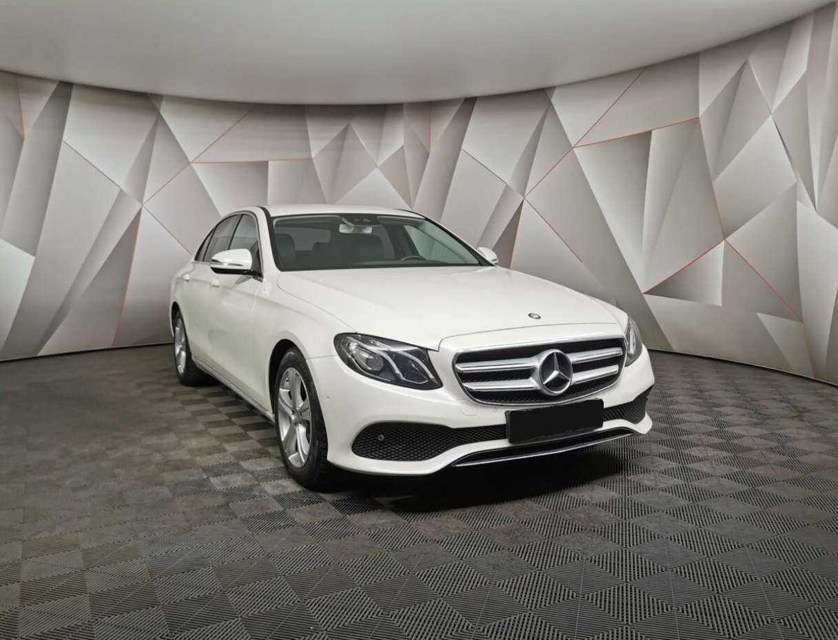 Mercedes-Benz E-Класс