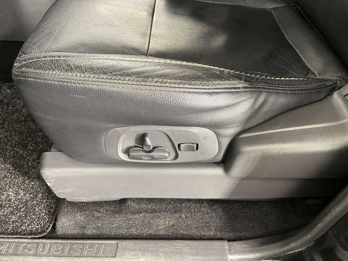 Купить Mitsubishi Pajero, 2012, 264 740 км, фото №10