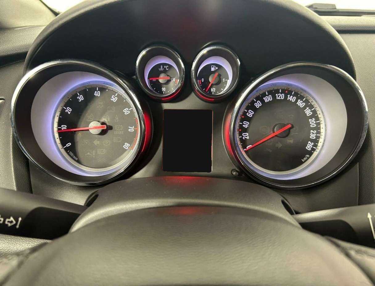 Купить Opel Astra, 2011, 258 397 км, фото №11