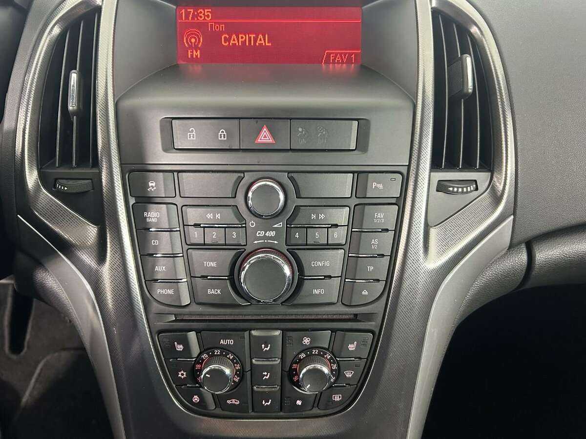 Купить Opel Astra, 2011, 258 397 км, фото №12