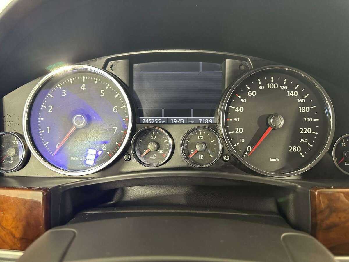 Купить Volkswagen Touareg, 2008, 245 252 км, фото №10