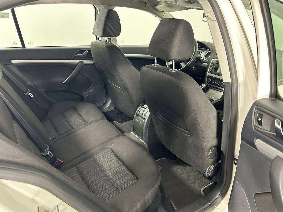 Купить Skoda Octavia, 2011, 220 636 км, фото №15