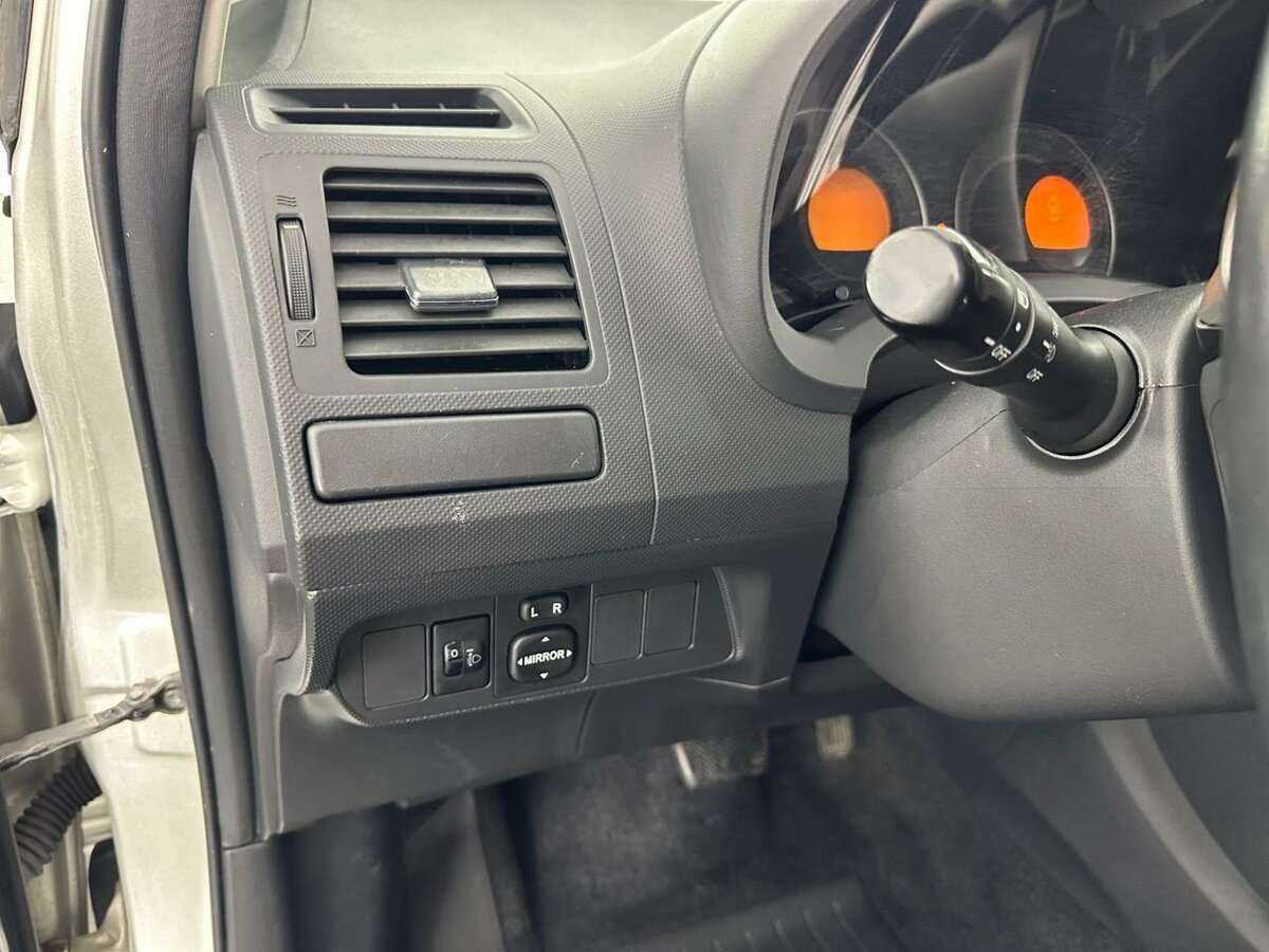 Купить Toyota Auris, 2007, 147 673 км, фото №9