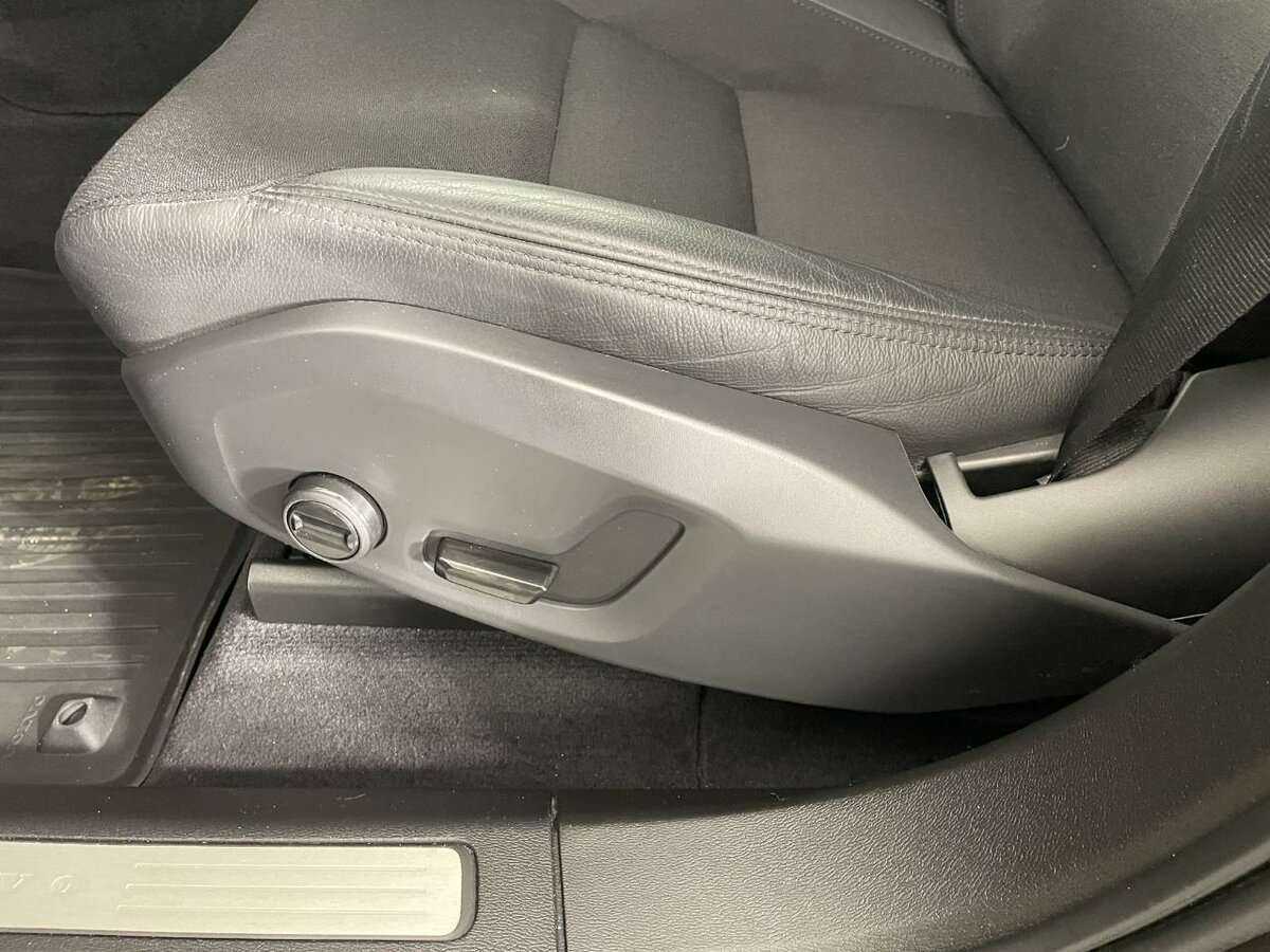 Купить Volvo XC60, 2019, 85 104 км, фото №10