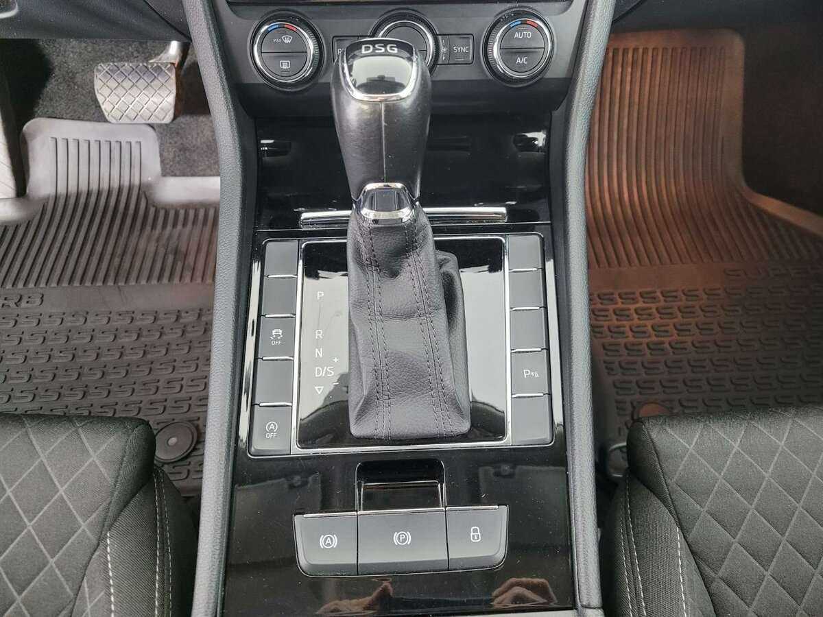 Купить Skoda Superb, 2016, 77 622 км, фото №13