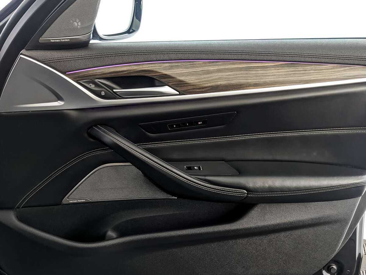Купить BMW 5 серии 530d xDrive, 2019, 104 347 км, фото №19