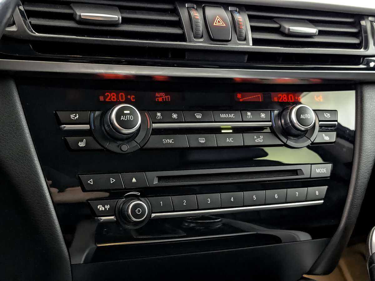 Купить BMW X5 35i, 2015, 140 016 км, фото №24