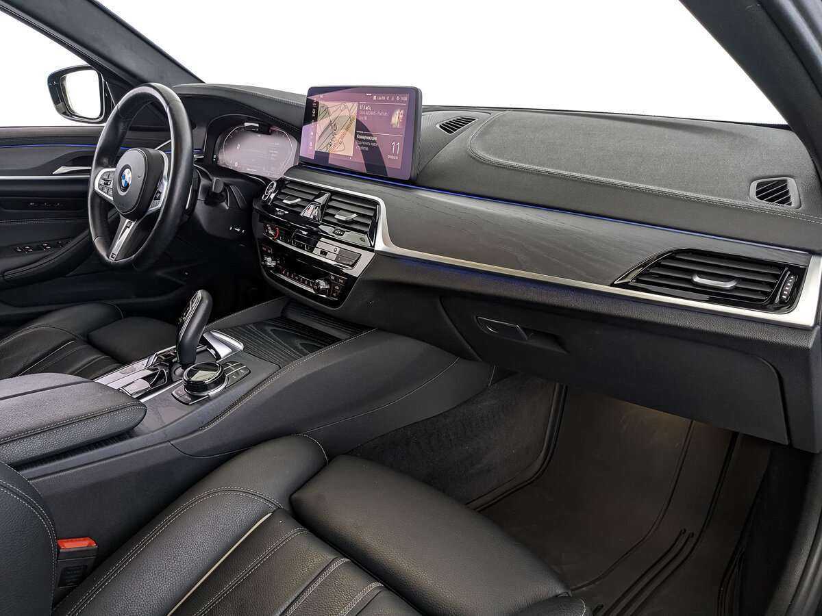 Купить BMW 5 серии 530d xDrive, 2021, 29 990 км, фото №9