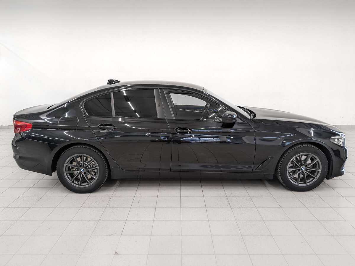 Купить BMW 5 серии 520d, 2019, 81 388 км, фото №4