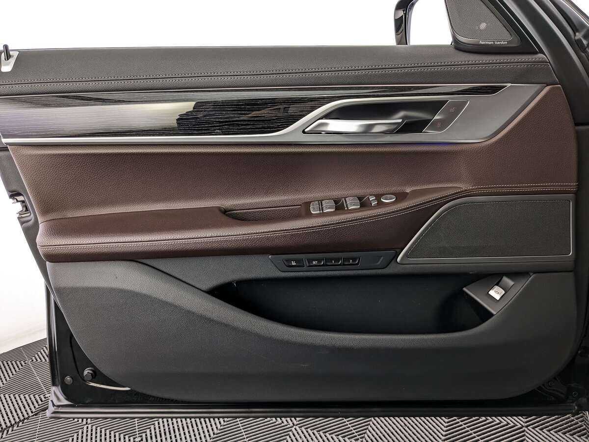 Купить BMW 7 серии Long 730Ld xDrive, 2019, 84 741 км, фото №13