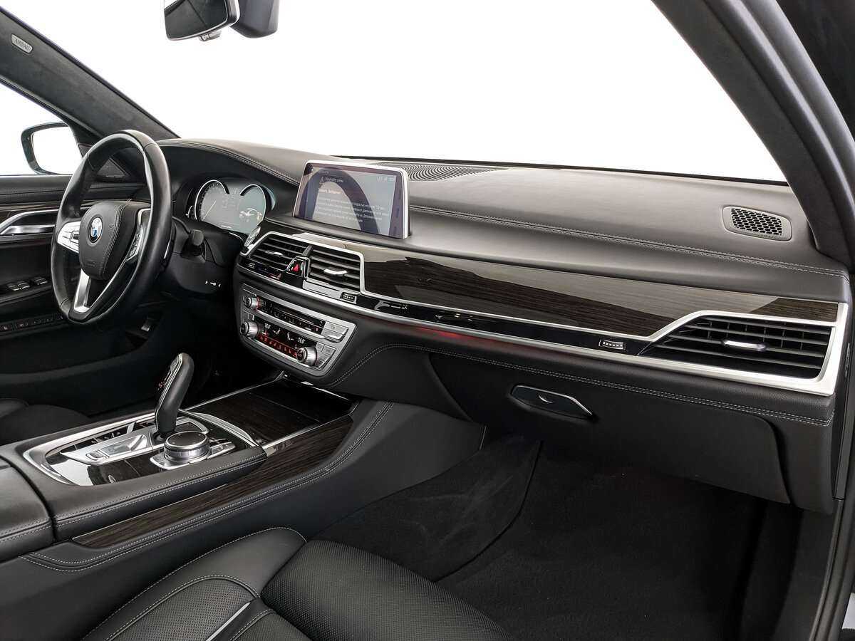 Купить BMW 7 серии Long 750Li xDrive, 2019, 48 116 км, фото №9