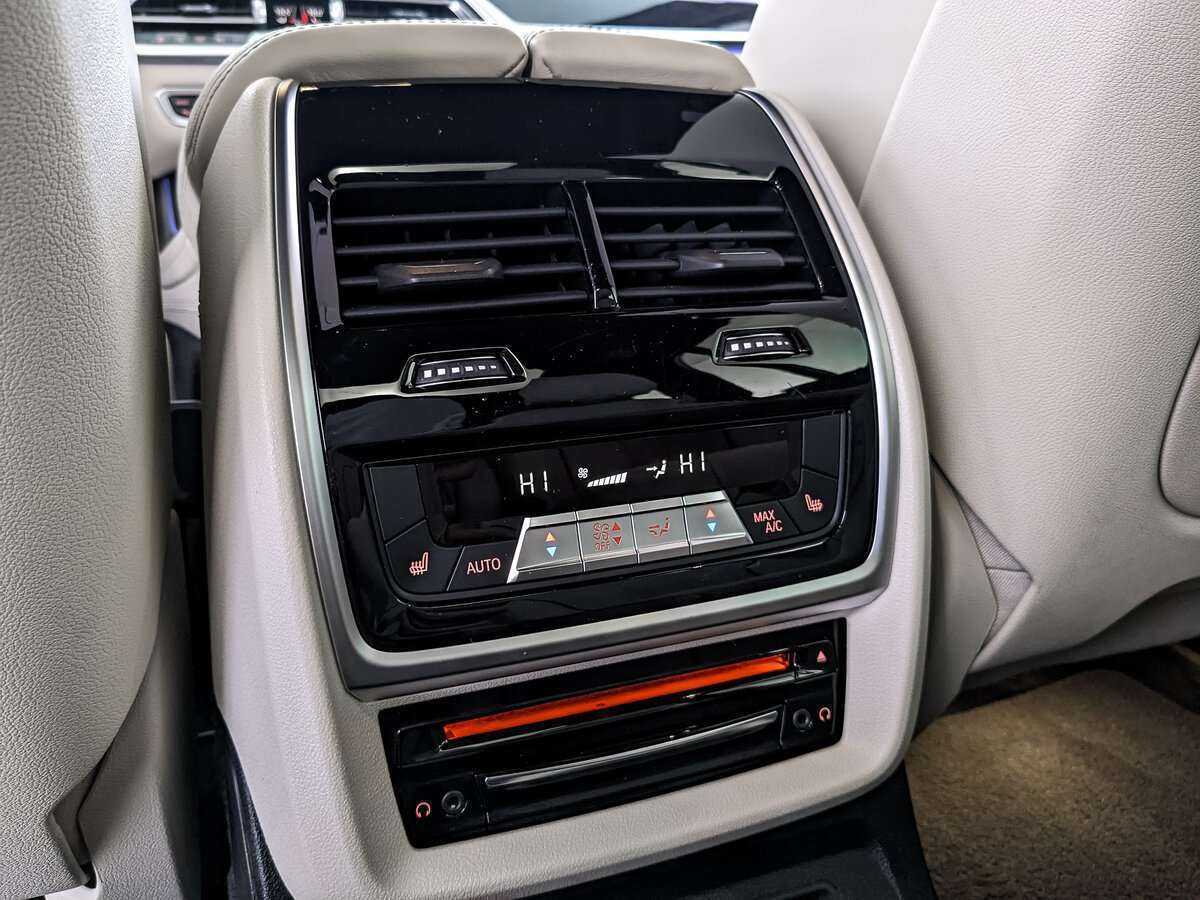 Купить BMW X7 M50d, 2019, 152 493 км, фото №20