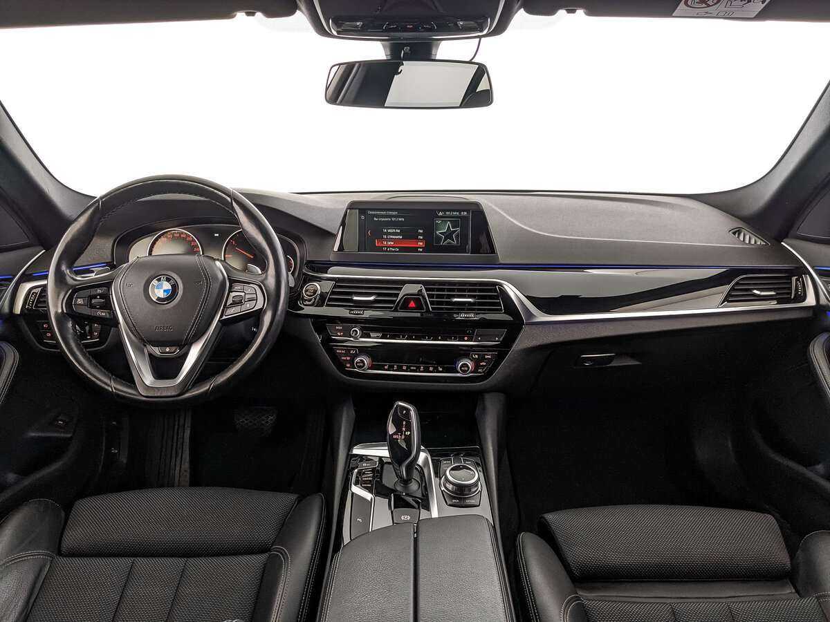 Купить BMW 5 серии 520d, 2017, 141 423 км, фото №10