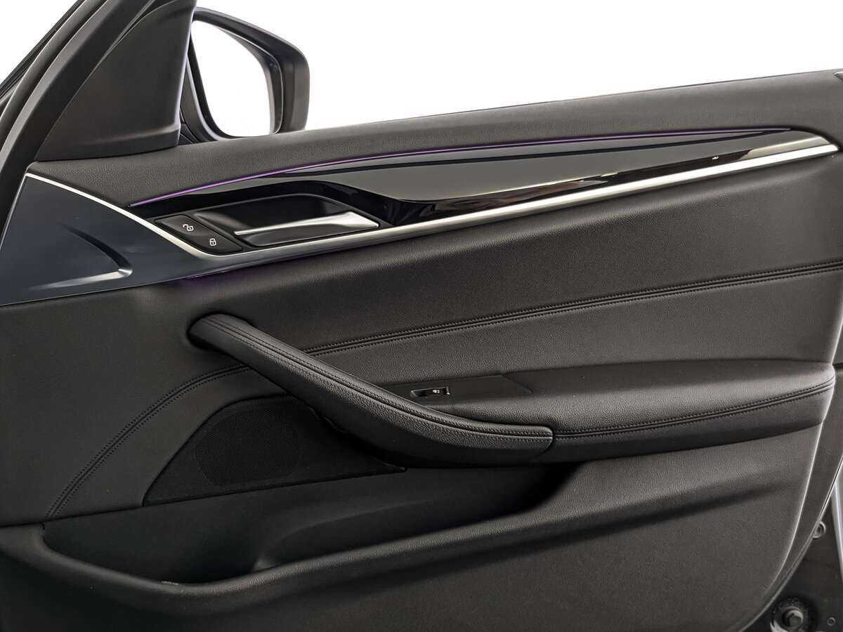 Купить BMW 5 серии 520d xDrive, 2017, 178 791 км, фото №21