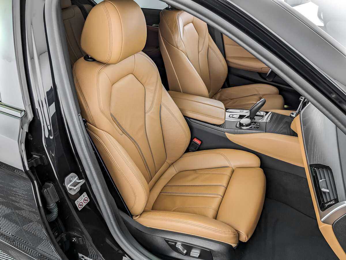 Купить BMW 5 серии 530d xDrive, 2021, 93 206 км, фото №16