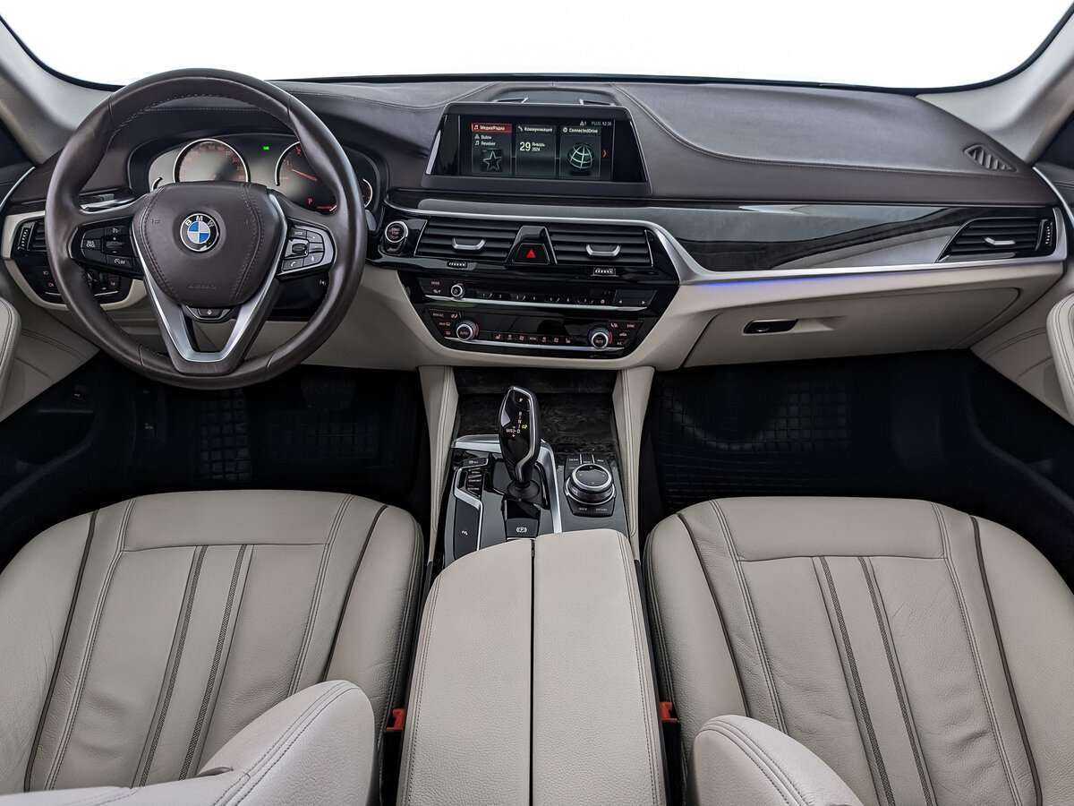 Купить BMW 5 серии 520i, 2017, 114 874 км, фото №10